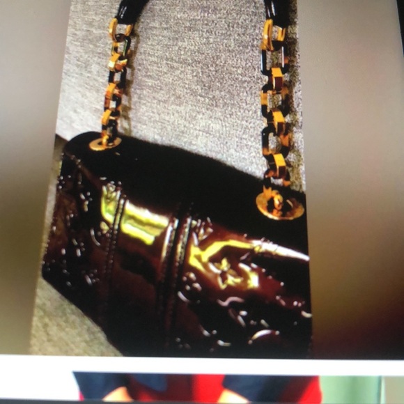 Louis Vuitton Vernice Amarante Patent Leather Bag - Picture 4 of 13